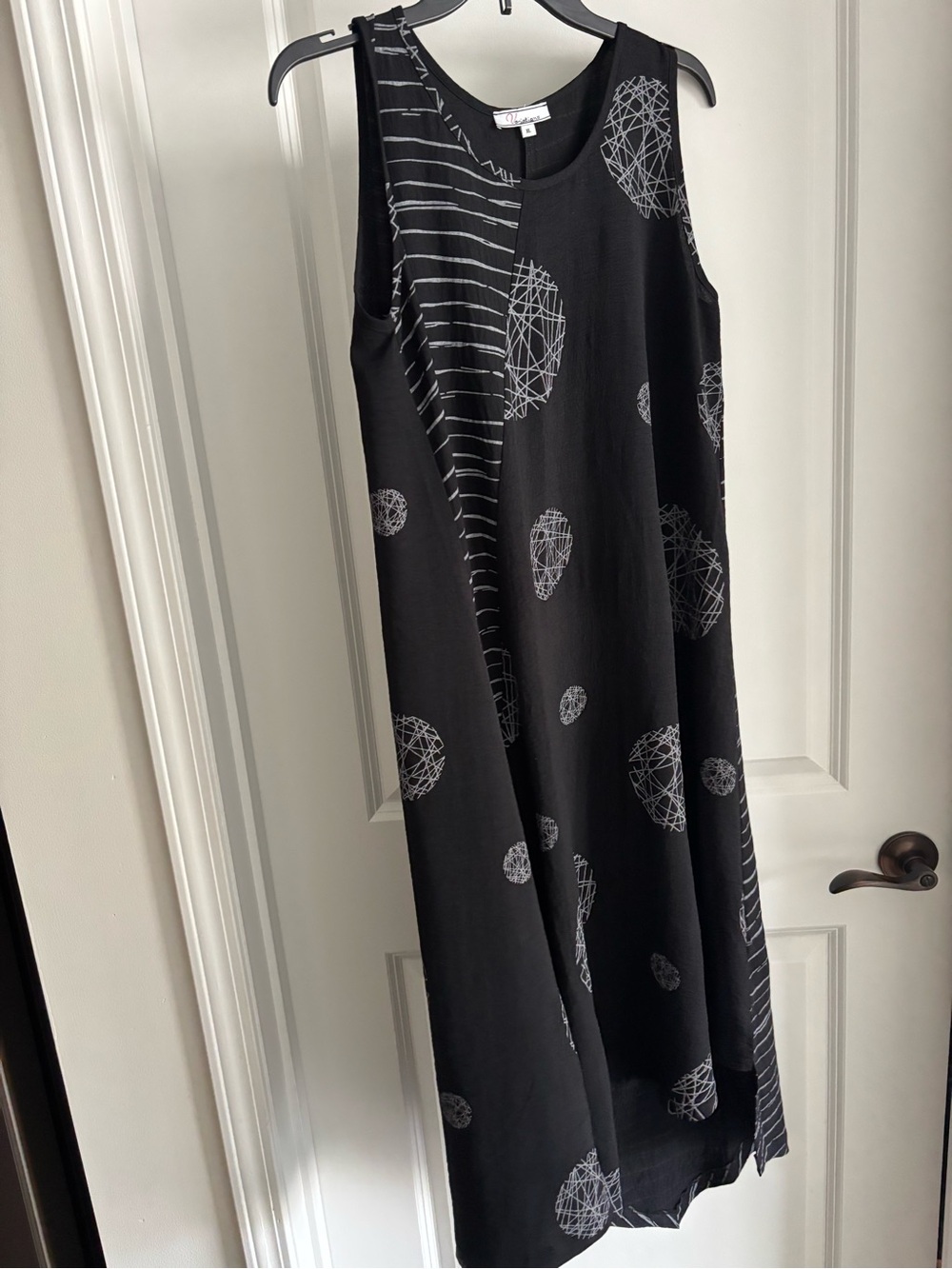 Sleeveless Black Patterned Women’s Dress